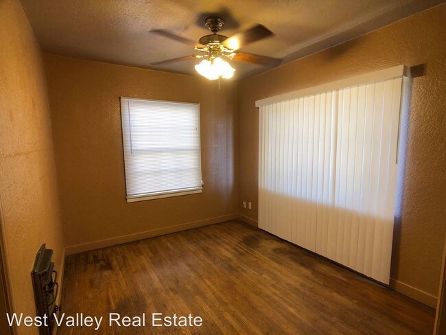 Building Photo - 2 br, 1 bath House - 623 D Street