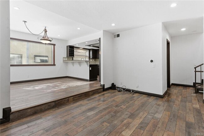 Foto del edificio - 26128 Alizia Canyon Dr