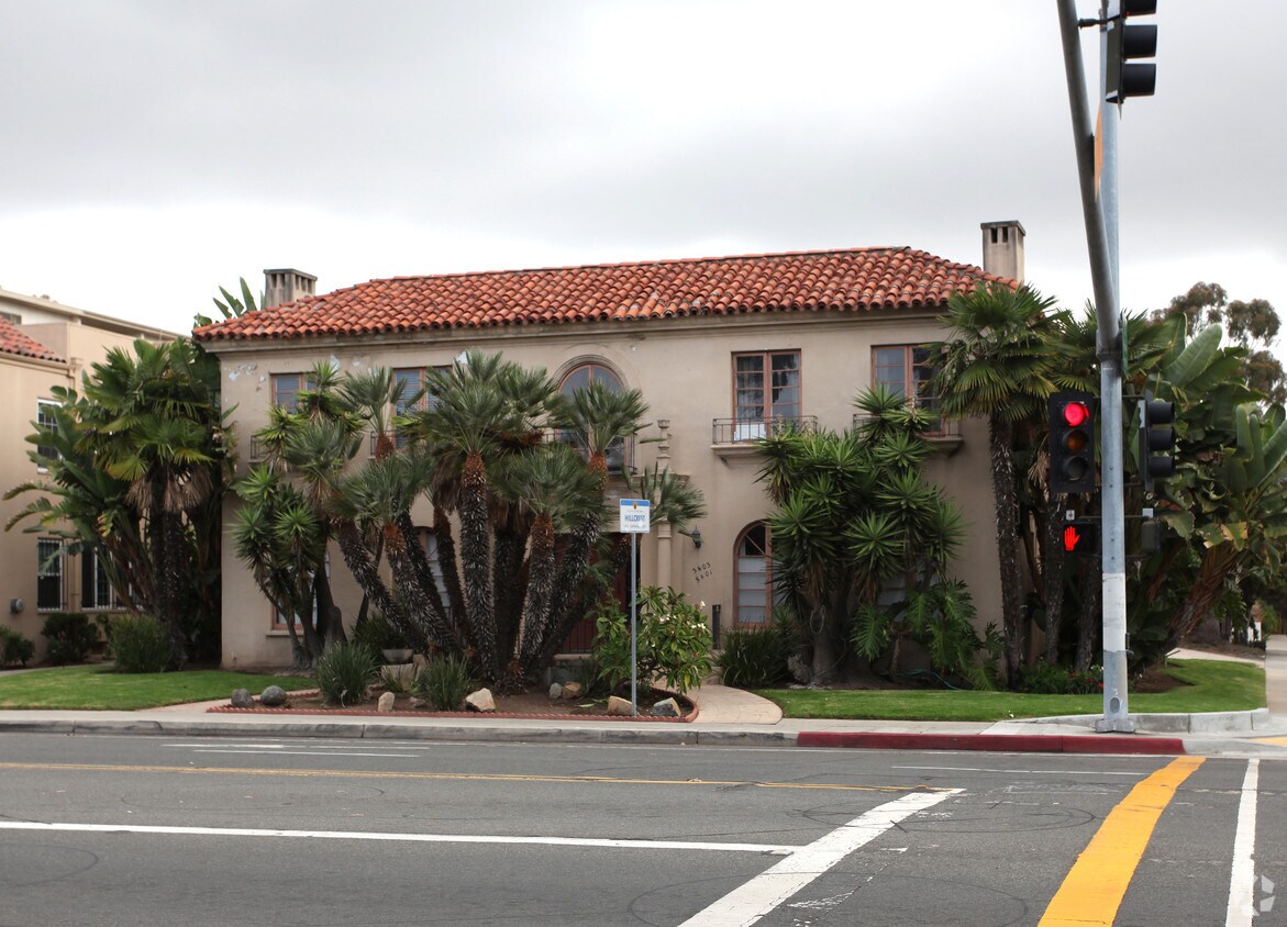 Foto del edificio - 3401-3407 Park Blvd