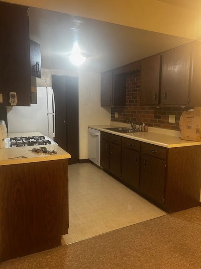 Building Photo - Quail Ridge Apartments