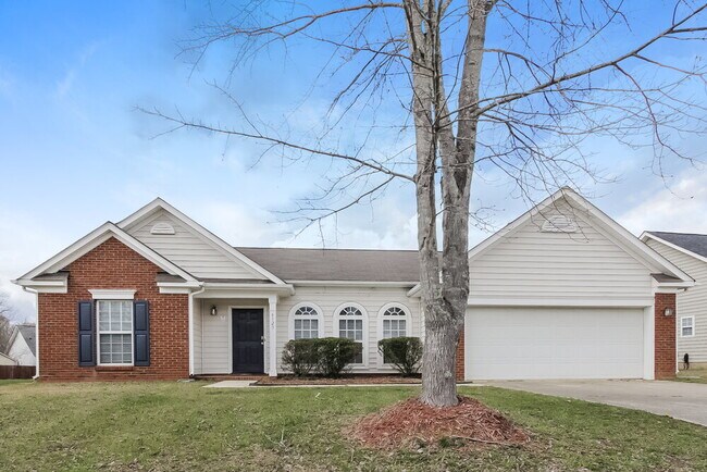 Foto del edificio - 6123 Goldenfield Dr