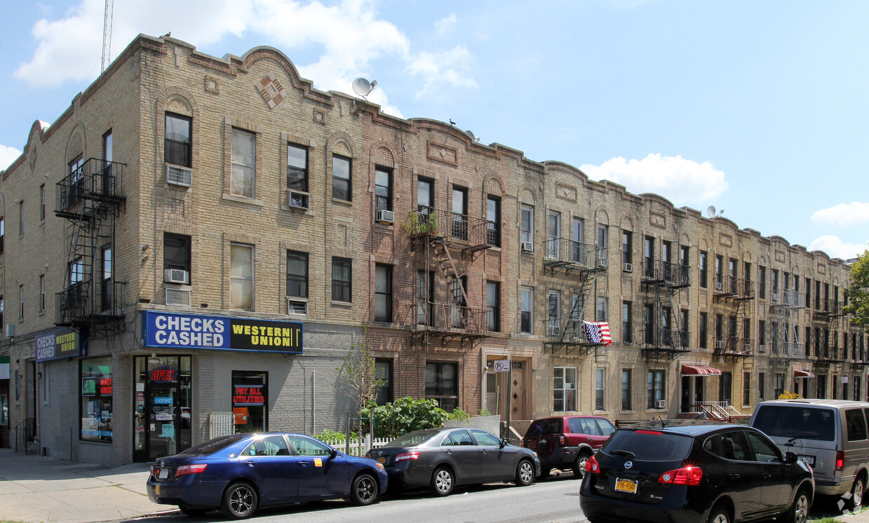 Building Photo - 1407 35th St