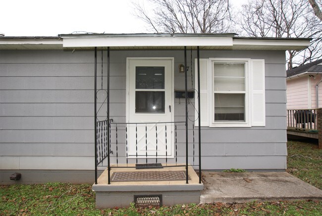 Foto del edificio - 211 Windham St SE