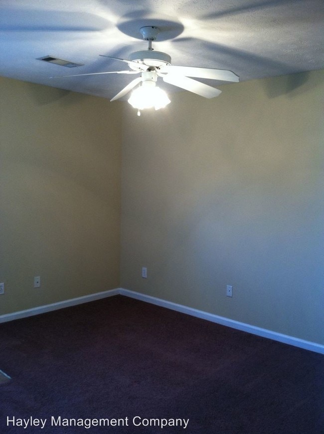 Building Photo - 1252 Britnee Ct