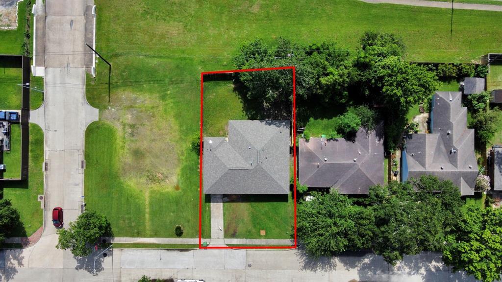 Foto principal - 8705 Dunlap St