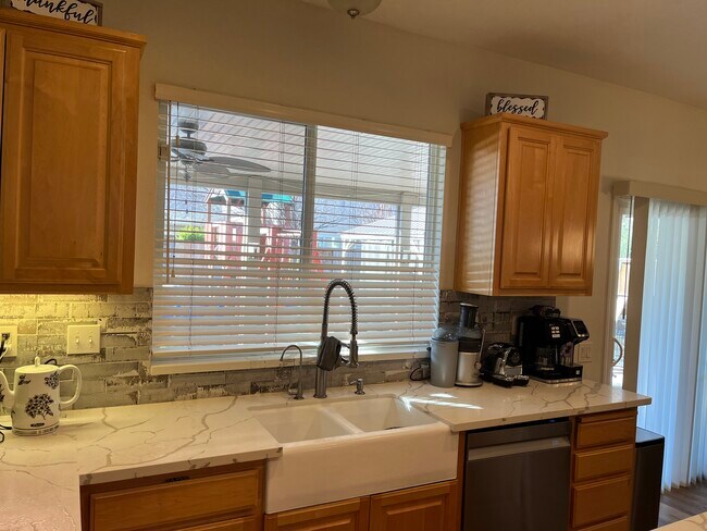 Building Photo - 5533 Chancellor Way