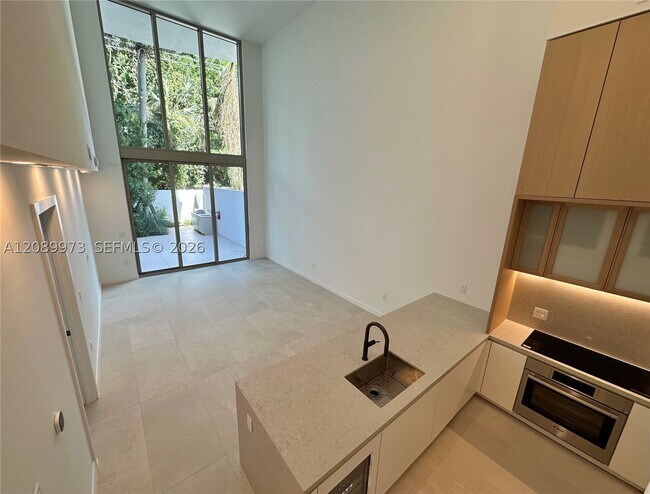Foto del edificio - 2200 Brickell Ave