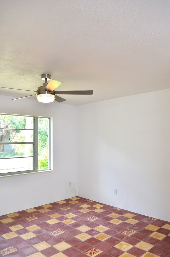 Foto del edificio - 1274 36th St