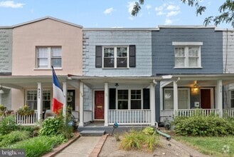 Building Photo - 624 N Alfred St