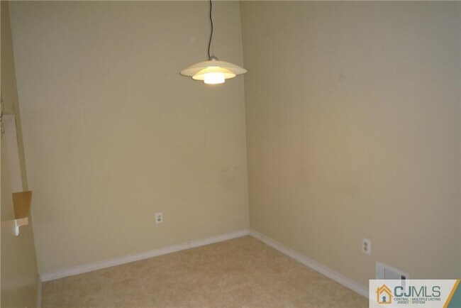 Building Photo - 89 Canterbury Ct