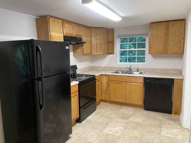 Foto del edificio - 224 Eatonton Hwy