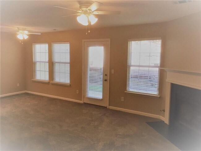 Foto del edificio - 895 Brickleridge Ln SE