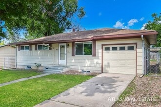 Building Photo - 612 Zion Dr