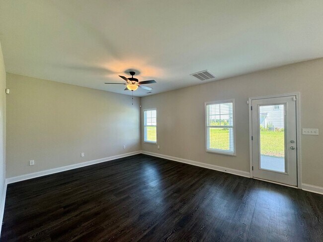 Foto del edificio - Stagecoach Estates