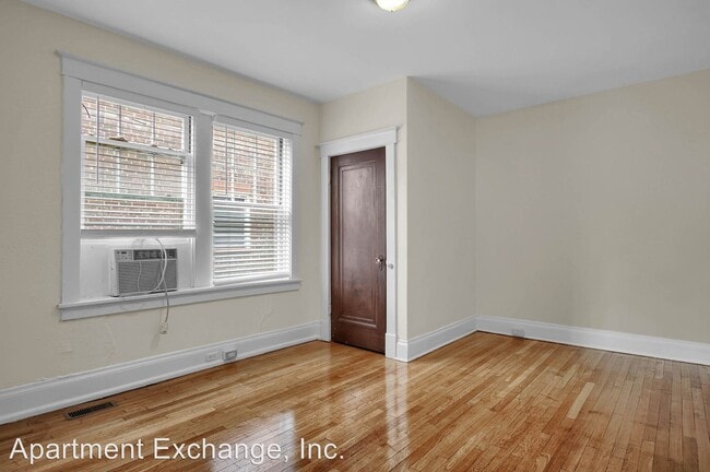 Building Photo - 7230 Amherst Ave