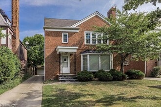Building Photo - 19825 Winslow Rd