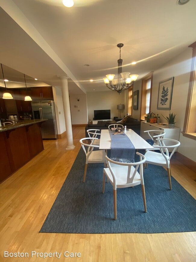 Foto del edificio - 4 br, 3.5 bath House - 145 Longwood Ave #4