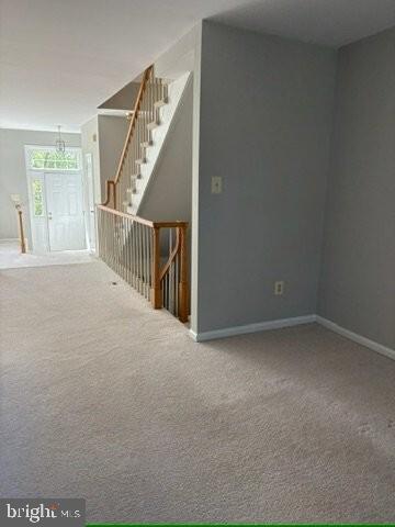Building Photo - 5142 Woodford Dr