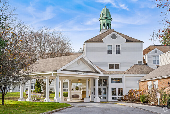 Main Entrance - The Fountains at Millbrook