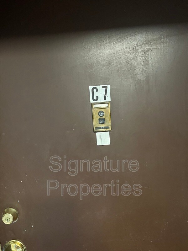 2840 Colonial Ave SW Unit Apt C7, Roanoke, VA 24015 Condo for Rent in