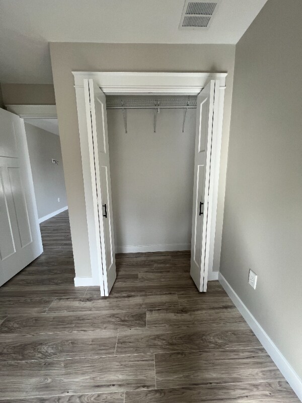 Foto del edificio - 114 Middleboro Ave