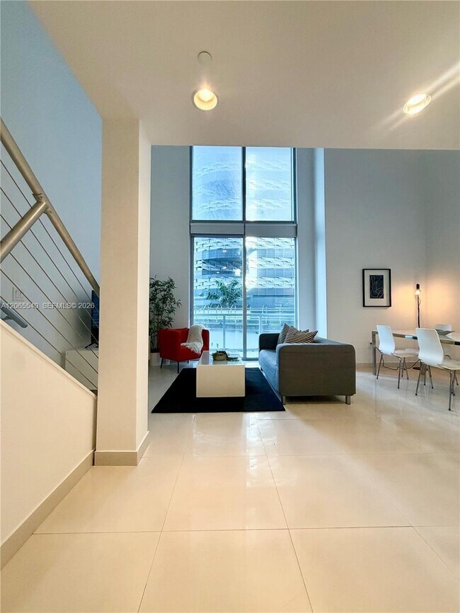Foto del edificio - 1050 Brickell Ave