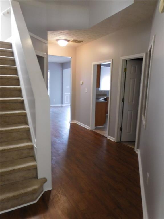 Building Photo - 566 Pond Lillies Rd SE