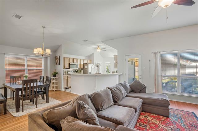 Foto del edificio - 9204 Newport Ln