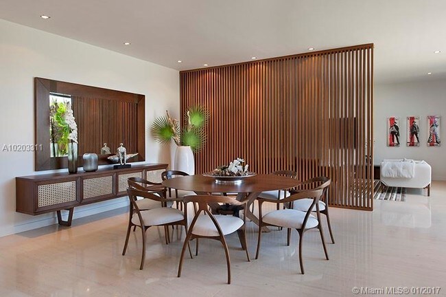 Foto del edificio - 1142 N Venetian Dr