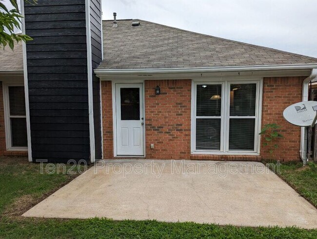 Foto del edificio - 1631 N Grove Ct