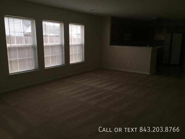 Building Photo - 4015 Broken Arrow Dr