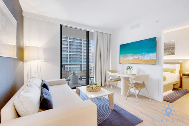 Foto del edificio - 601 NE 1st Ave