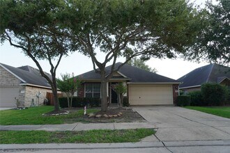 Building Photo - 19007 Field Cottage Ln