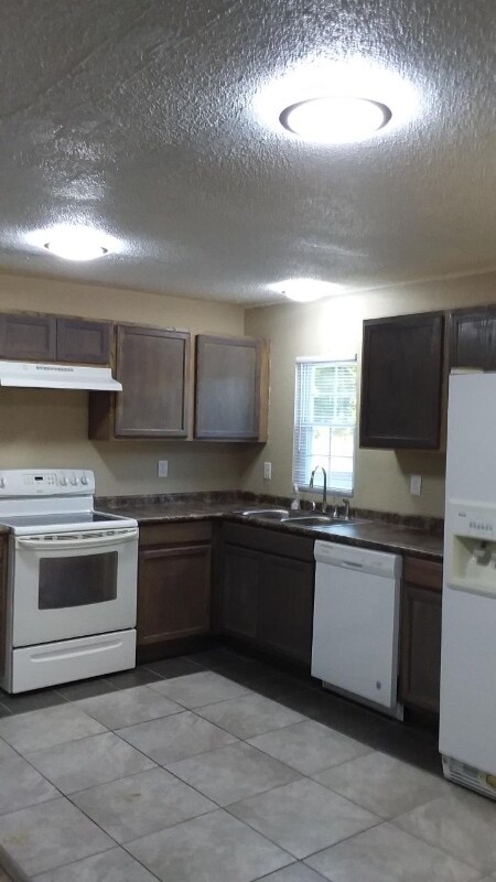 Foto del edificio - 4566 Knoxville Hwy