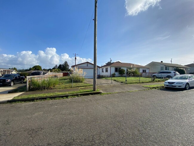 Foto del edificio - Welcome HO-HO-HOME for the Holidays!