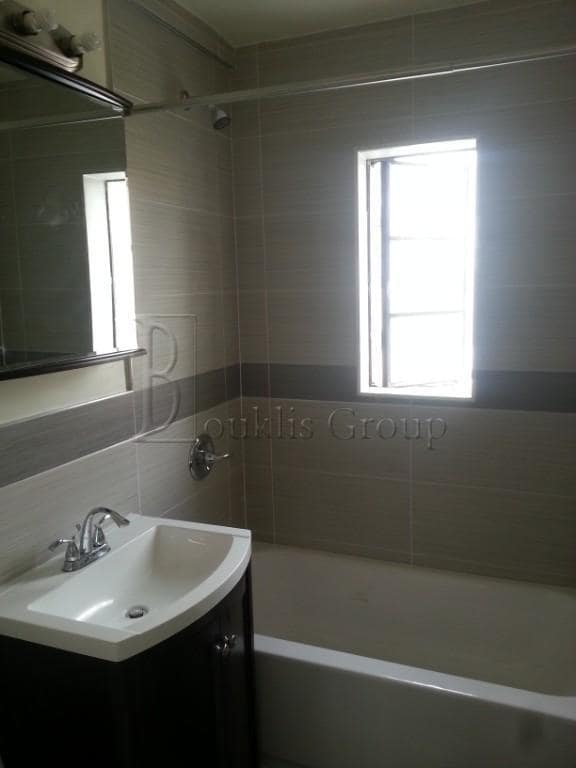 Building Photo - 1 bedroom in BRONX NY 10465