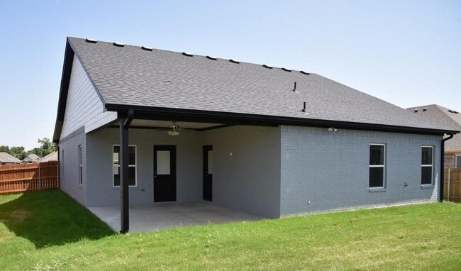 Building Photo - Stunning home in Springtown TX