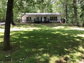 Building Photo - 4944 Shiloh Dr