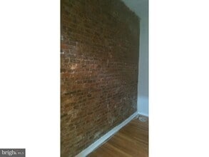 Building Photo - 409-15 S 11th St
