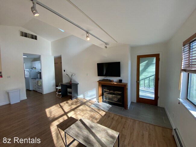 Foto del edificio - 2 br, 2 bath House - 1830 22nd Street #9