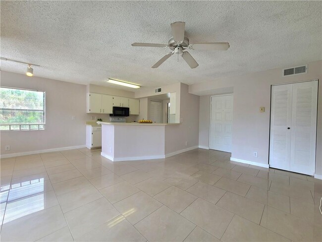 9999 Summerbreeze Dr Unit 423, Sunrise, Fl 33322 - Condo For Rent In 