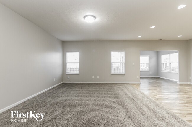 Foto del edificio - 821 Blue Ash Trail