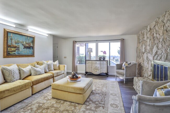 Foto del edificio - 1736 Derringer Ln