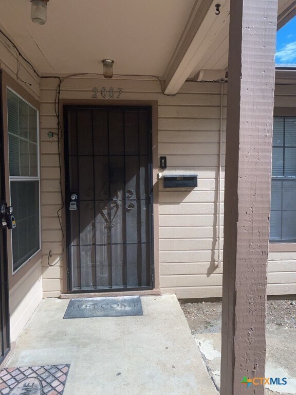 Foto del edificio - 2007 Elkins Ave