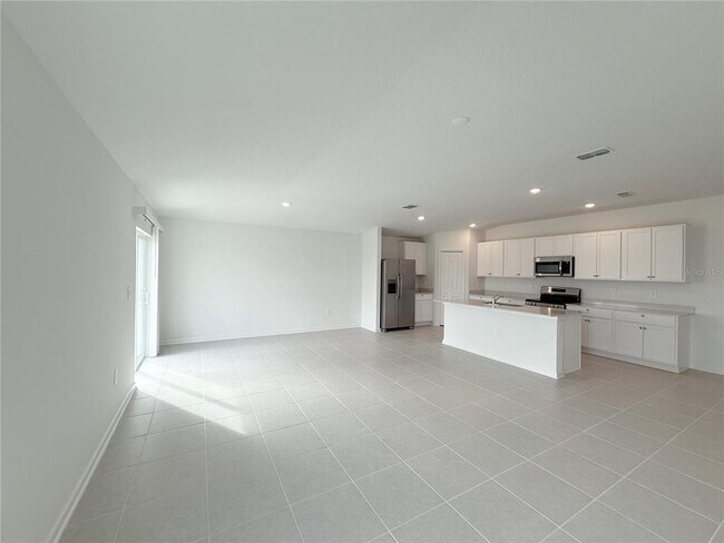 Foto del edificio - 2358 McKinley Dr