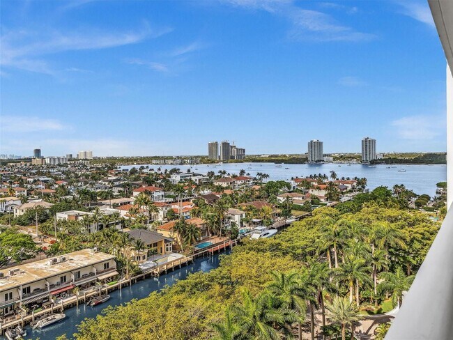 Foto del edificio - 2000 Island Blvd