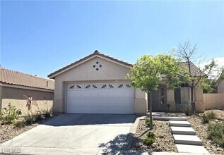 Building Photo - 9845 Lenox Crest Pl