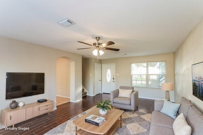 Building Photo - 5505 Rio Sabinas St
