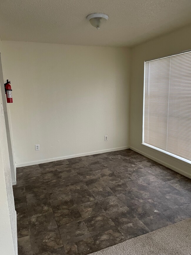 Dining room - 1905 Jephson Ln