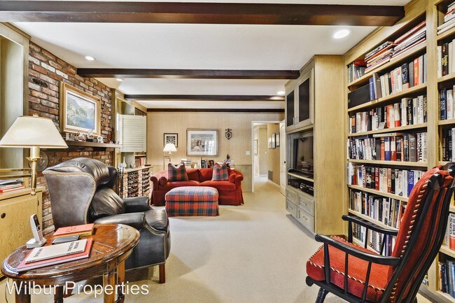 Foto del edificio - 5 br, 3 bath House - 26055 New Bridge Drive